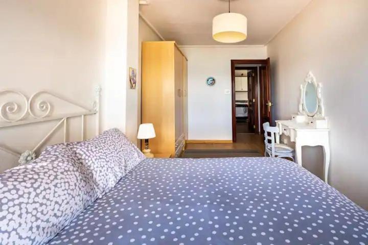 Apartamento Ezcurdia 22 Playa De San Lorenzo Primera Linea Gijón Exteriér fotografie